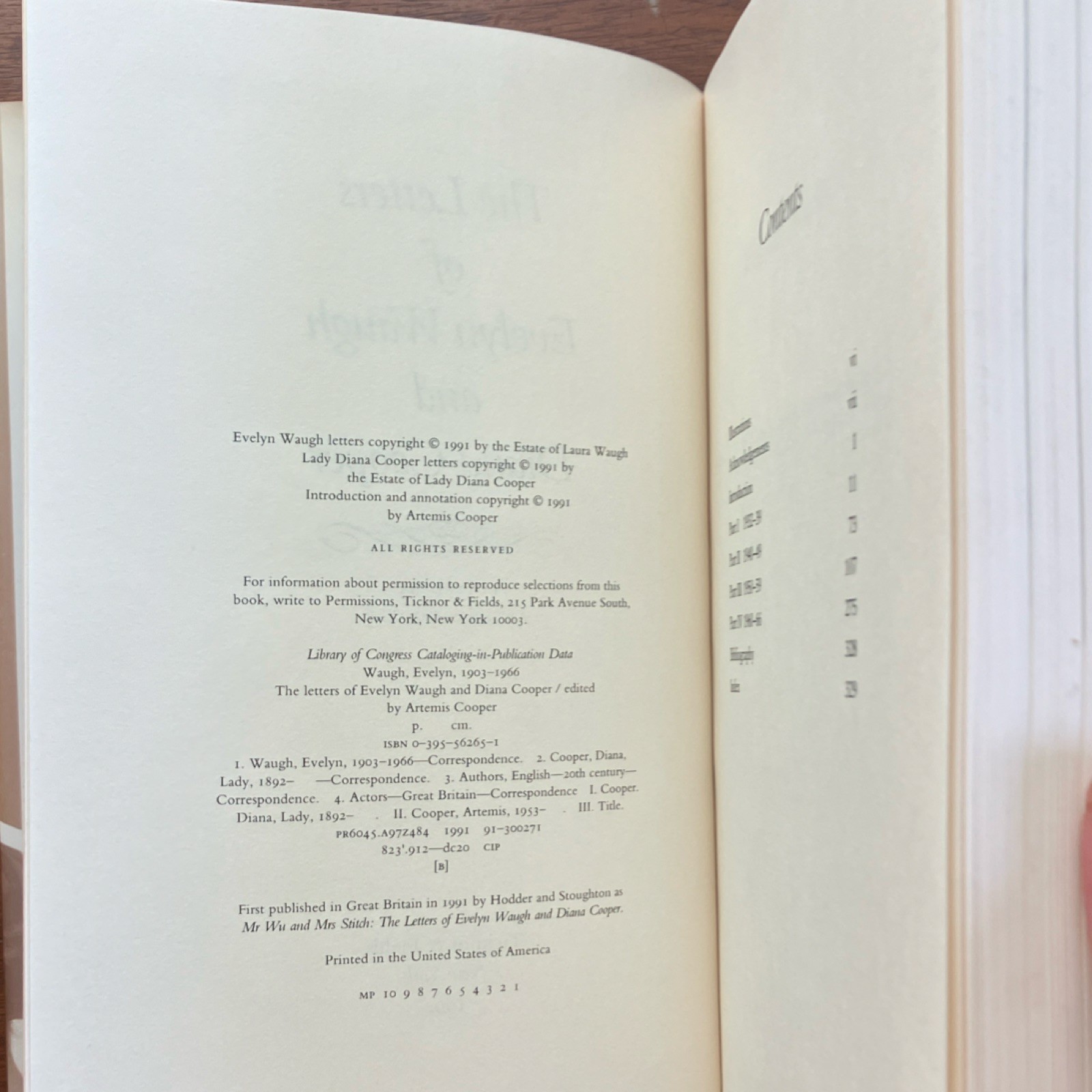 Evelyn Waugh, The Letters of Evelyn Waugh and Diana Cooper, Ticknor & Fields, 1…