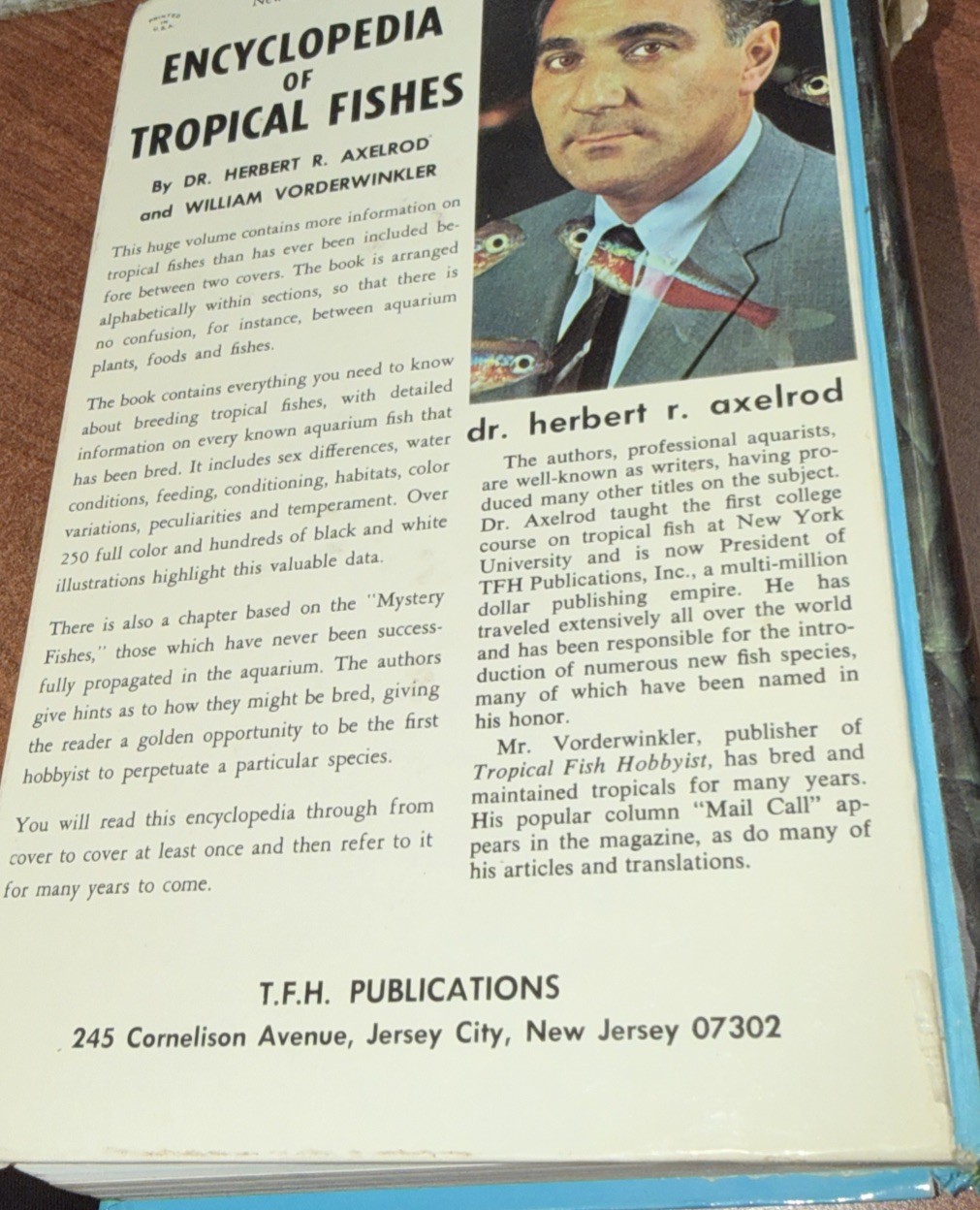 Encyclopedia of Tropical Fishes Vorderwinkler & Axelrod Hardcover Book