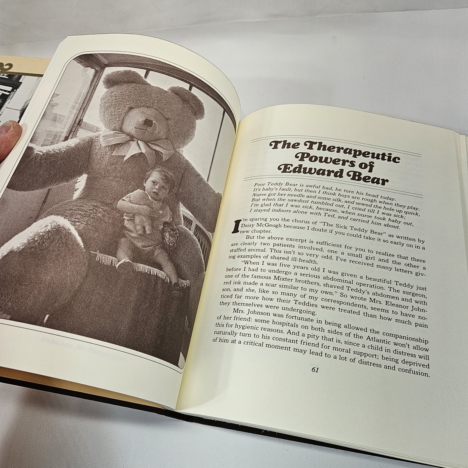 The Teddy Bear Book by Peter Bull (Signed limited edition) 5240/10,000