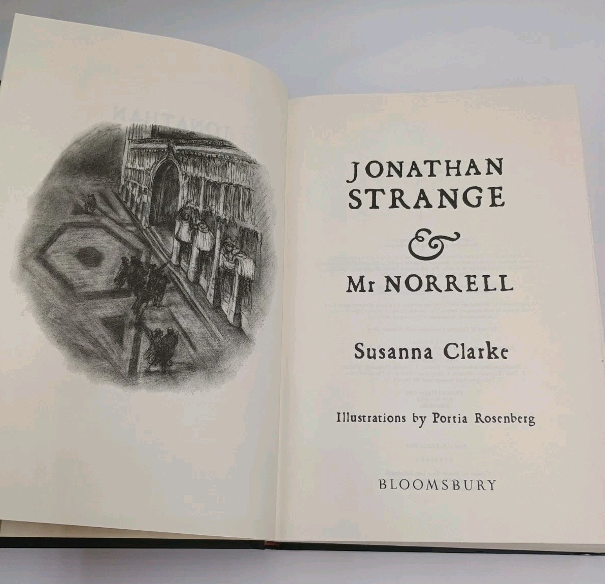 Jonathan Strange & Mr Norrell by Susanna Clarke 1st US Edition 2004 Hardcover