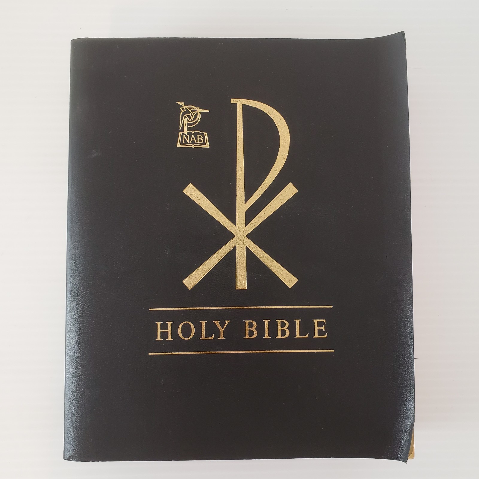 The New American Bible Catholic Press World 1971 Softcover Black Holy Bible