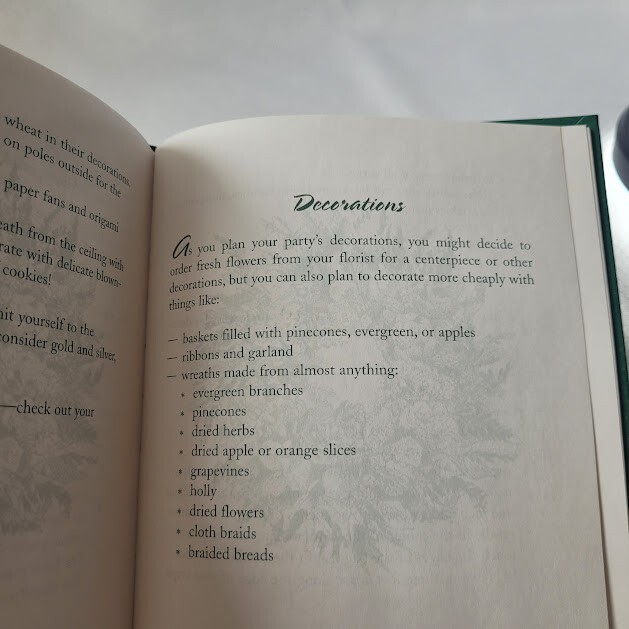 Christmas At Home Book HOLIDAY PARTY PLANNER Recipe Stocking Stuffer Gift