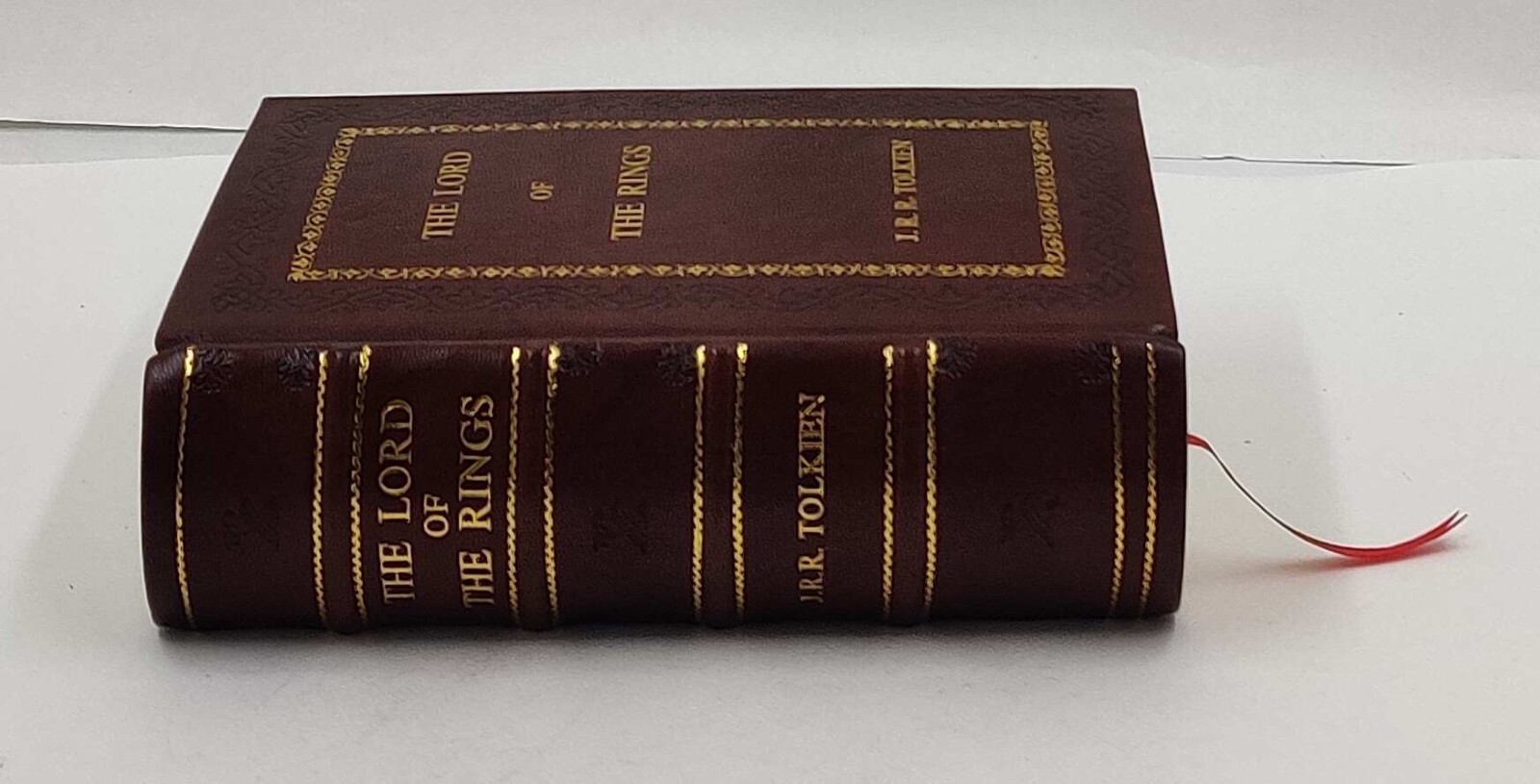 The Lord of the Rings Deluxe Edition [PREMIUM LEATHER BOUND]