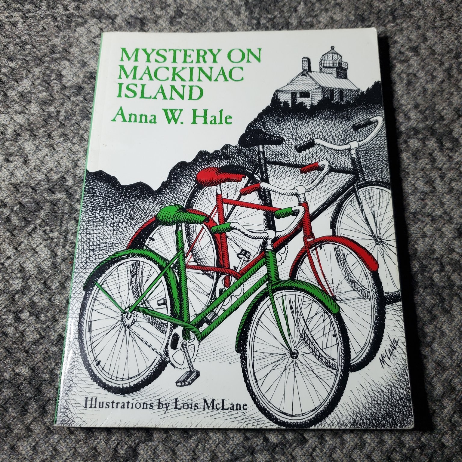 Mystery on Mackinac Island Anna W. Hale 1989 Illustrated Thunder Bay