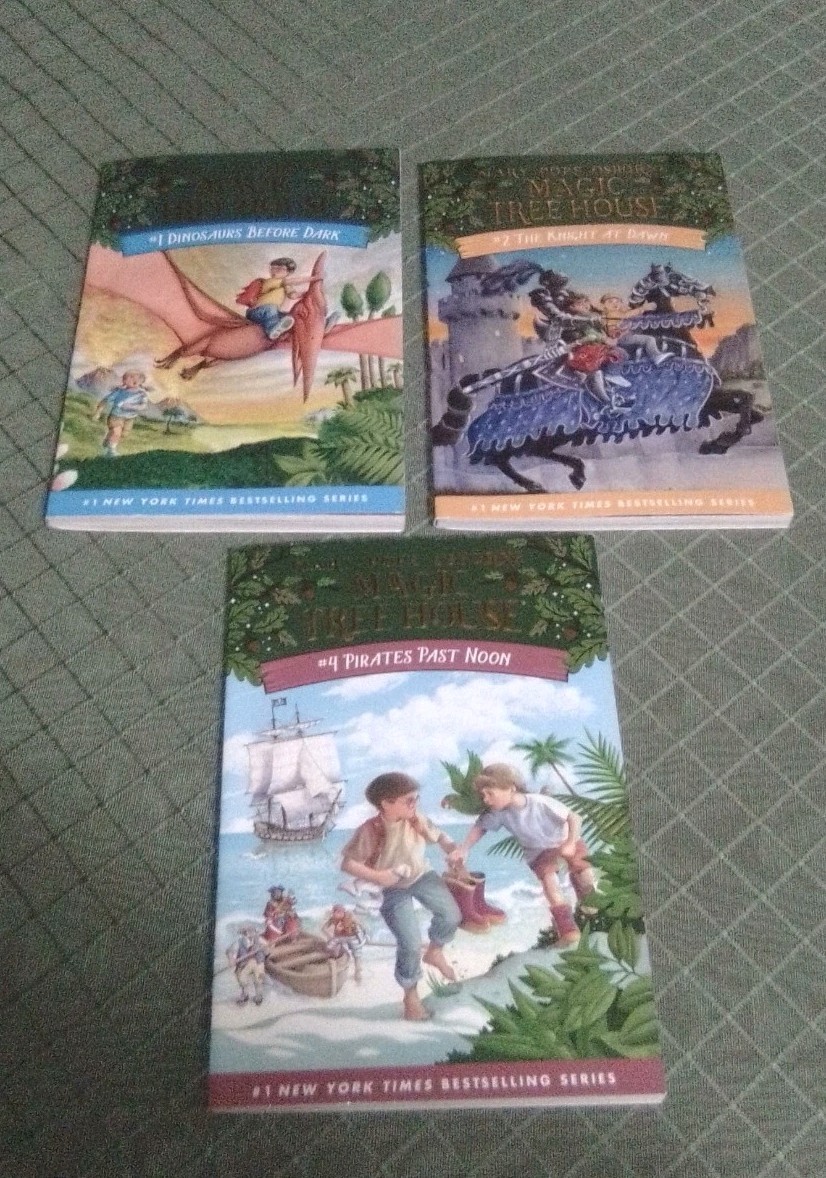 Magic Tree House Series 1,2,4 Dinosaurs Before Dark_Knight at Dawn 3 Paperback