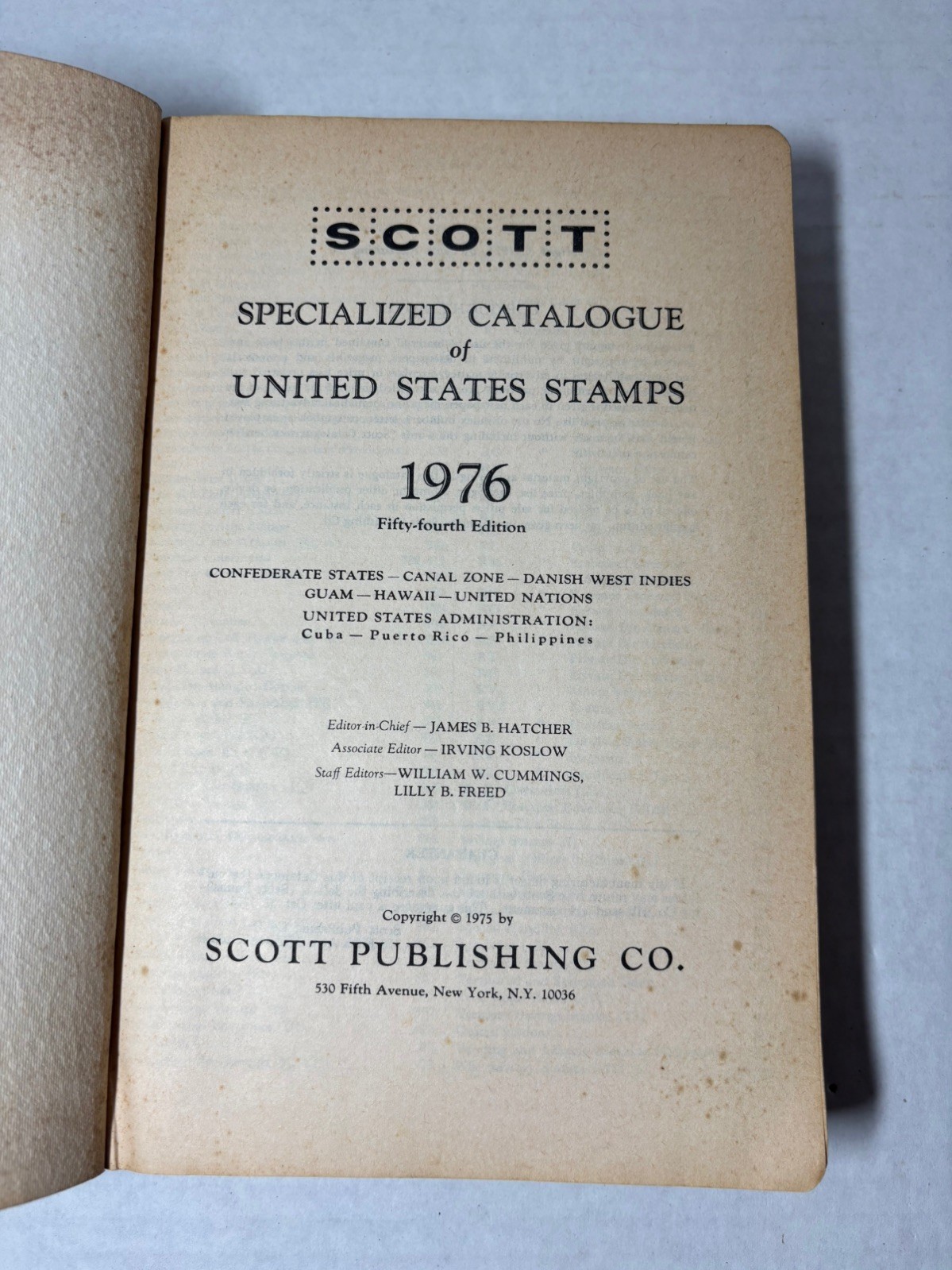 SCOTT UNITED STATES SPECIALIZED STAMP CATALOGUE – 1976 54TH EDITION