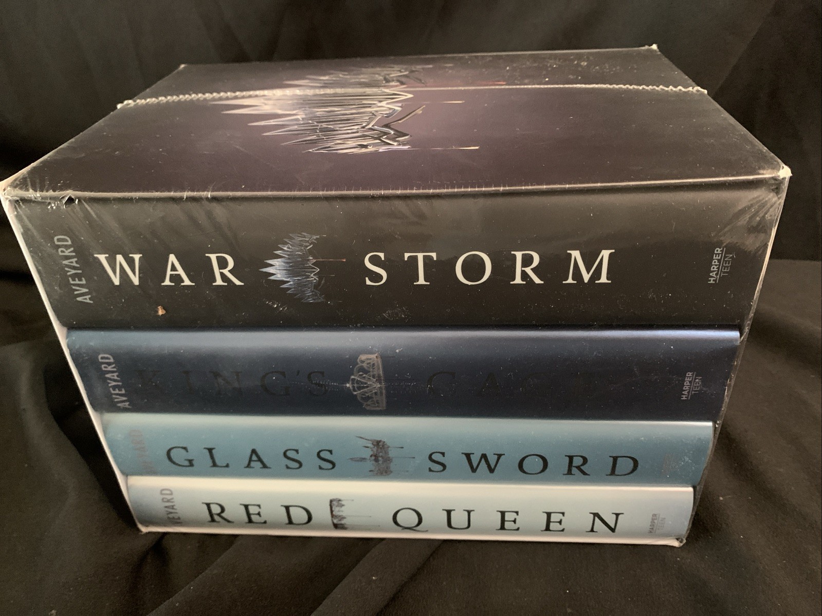 NEW SEALED FRESH Red Queen 4 Book Hardcover Box Set Victoria Aveyard CLEAN WRAPT
