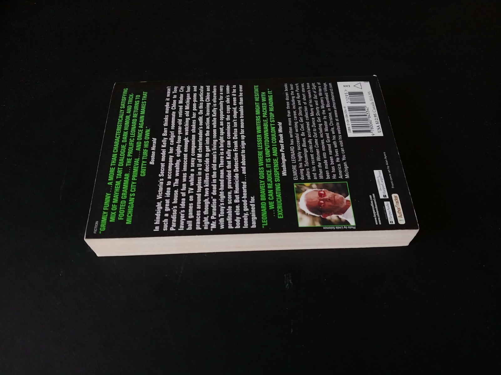 Elmore Leonard – Mr. Paradise – William Morrow First Printing 2004