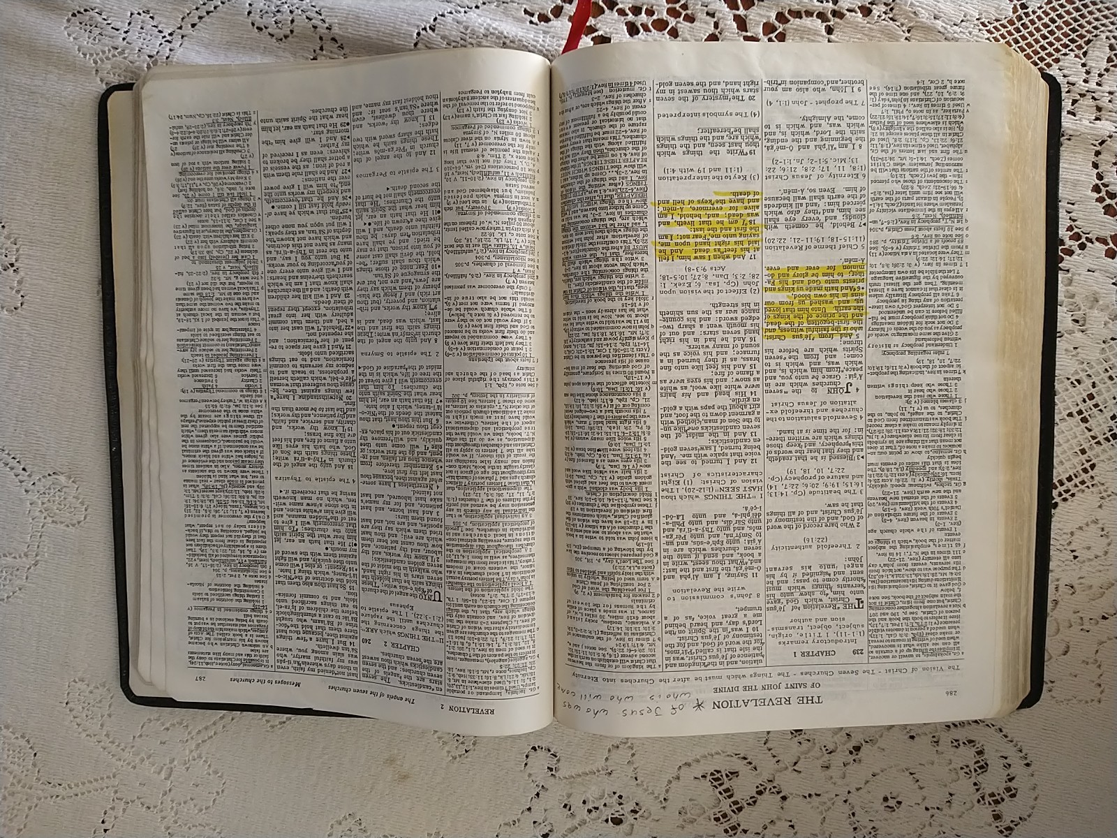 Genuine Leather Dakes Annotated Reference Bible Old New Testament KJV Black 1961