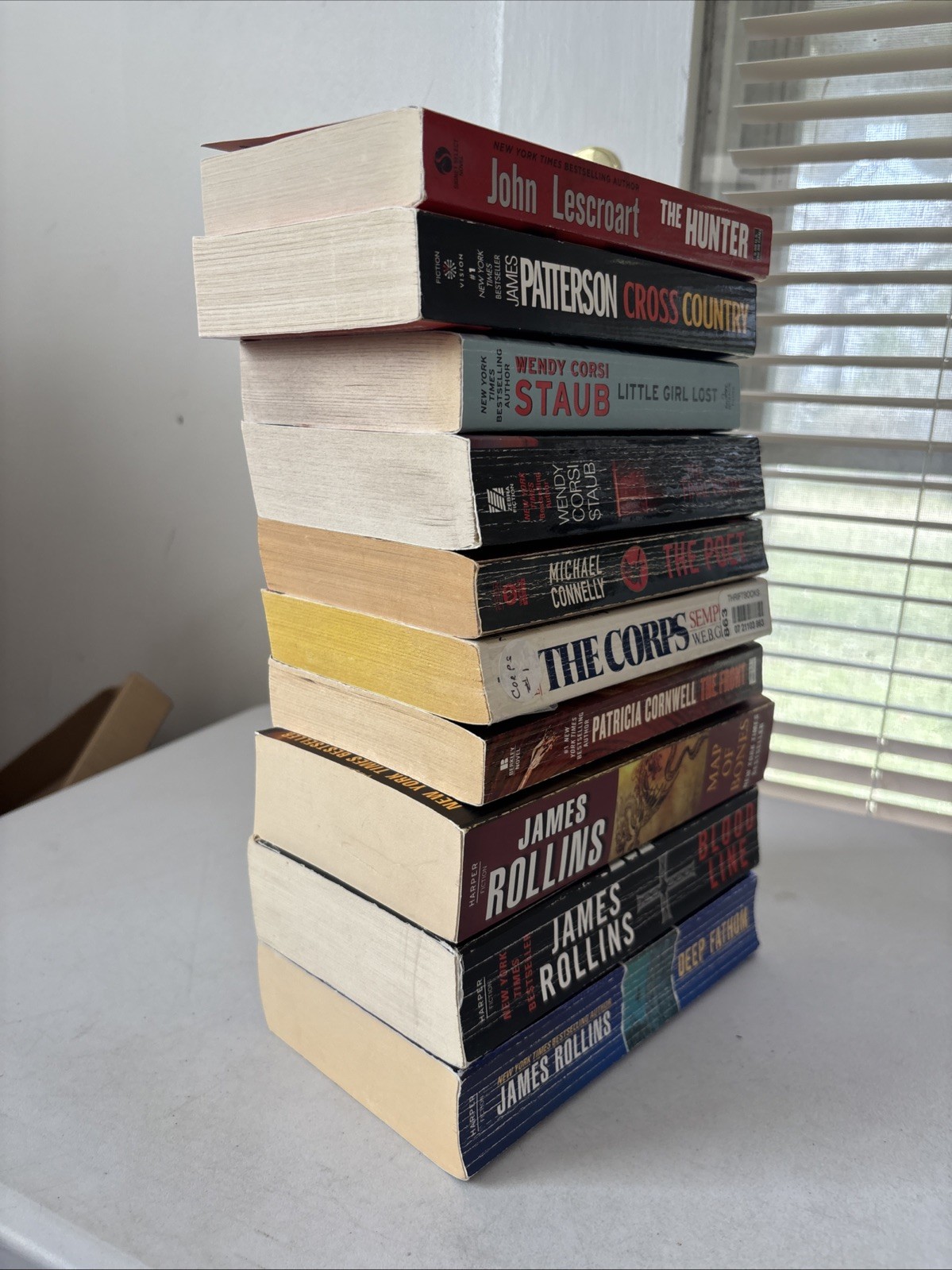 Lot of 10 – Mystery and Thrillers – Mixed Authors – FREE SHIPPING