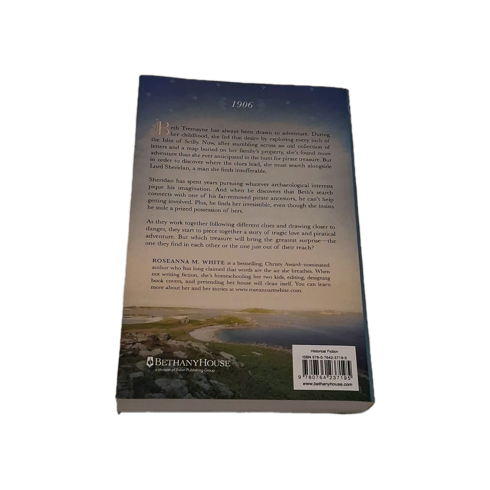 Roseanna M. White To Treasure an Heiress Secrets of the Isles 2 2022 TP