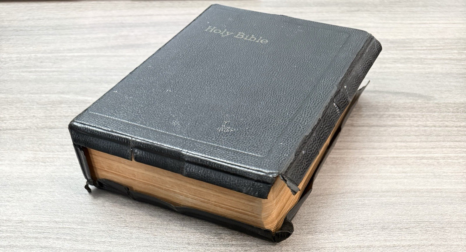 Handsize 1945 National Bible Press; Self Pronouncing KJV Study Helps; Color Maps
