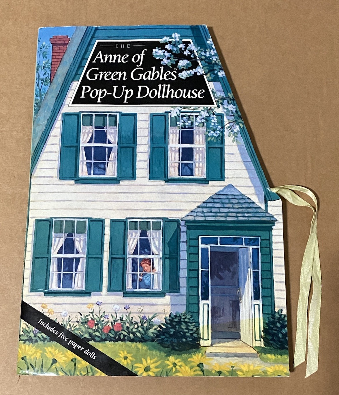 Anne of Green Gables Pop-Up Dollhouse by L. M. Montgomery