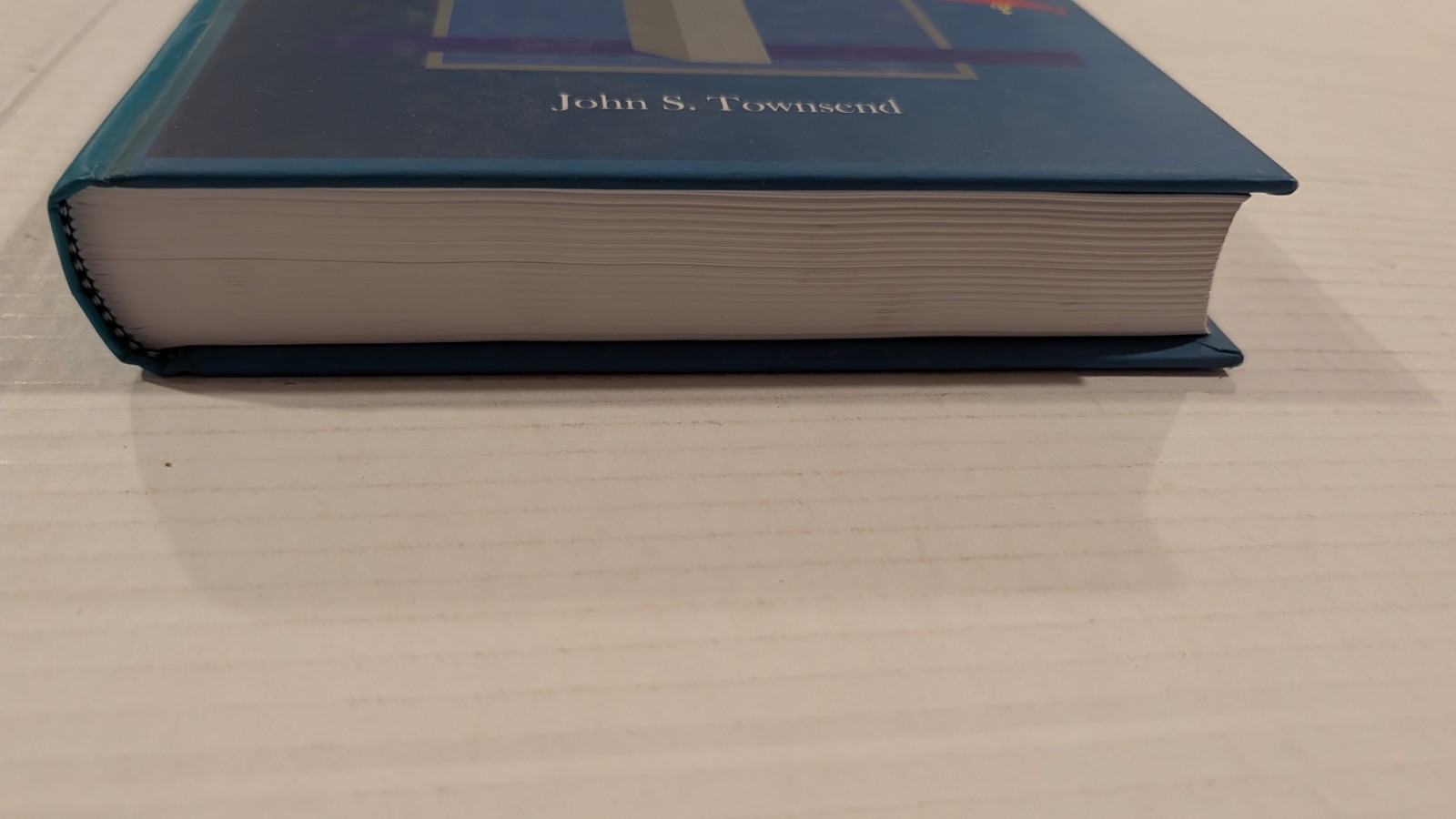 A MODERN APPROACH TO QUANTUM MECHANICS By John S. Townsend – Hardcover
