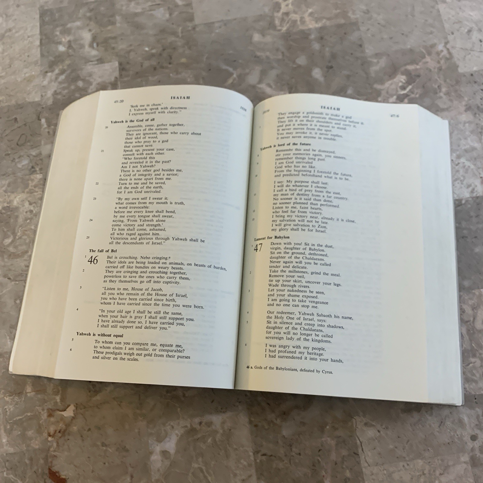 The Jerusalem Bible Reader’s Edition Paperback Book 1968 Doubleday 1960s Vintage