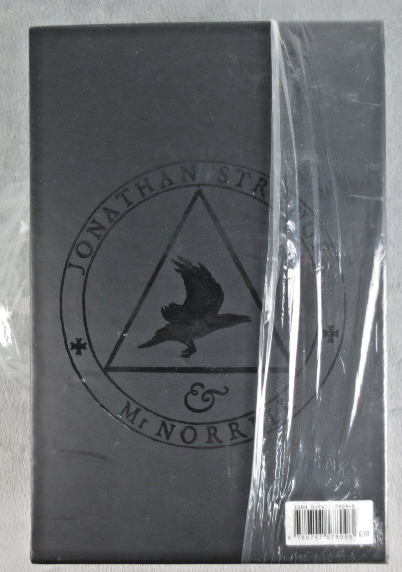 Jonathan Strange & Mr. Norrell by Susanna Clarke SIGNED 461/1450 Slipcase – 1st
