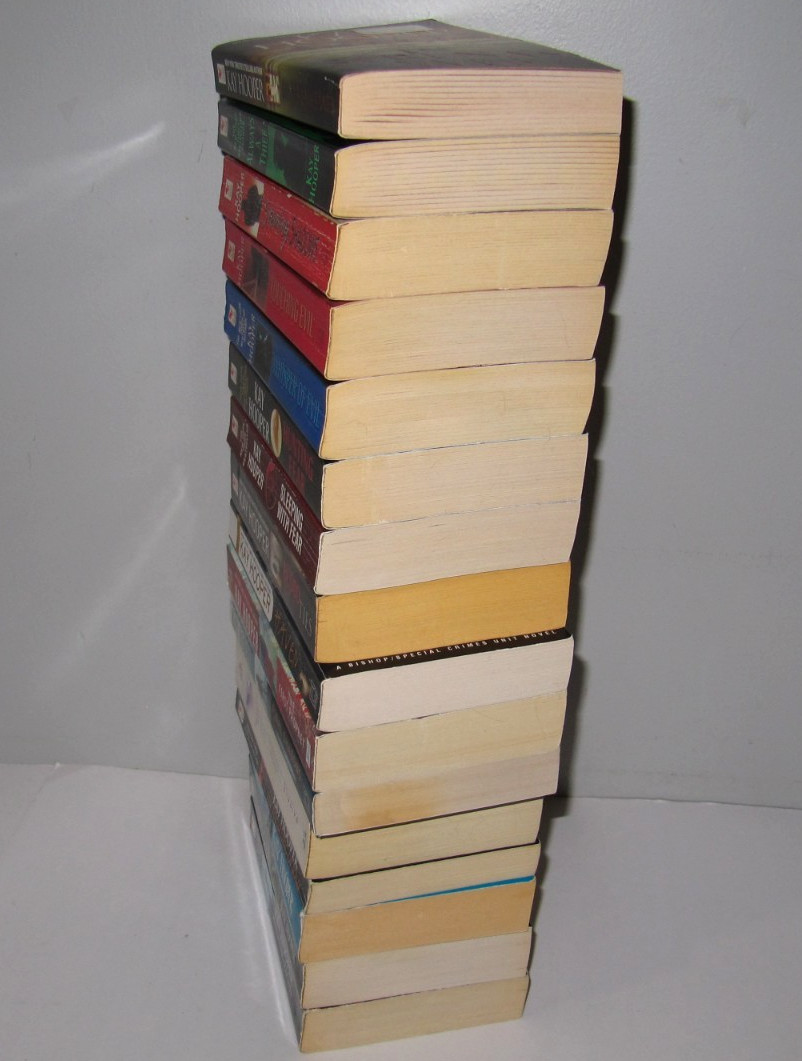 Lot of 16 paperback books by Kay Hooper – Bishop Special Crimes Unit & more