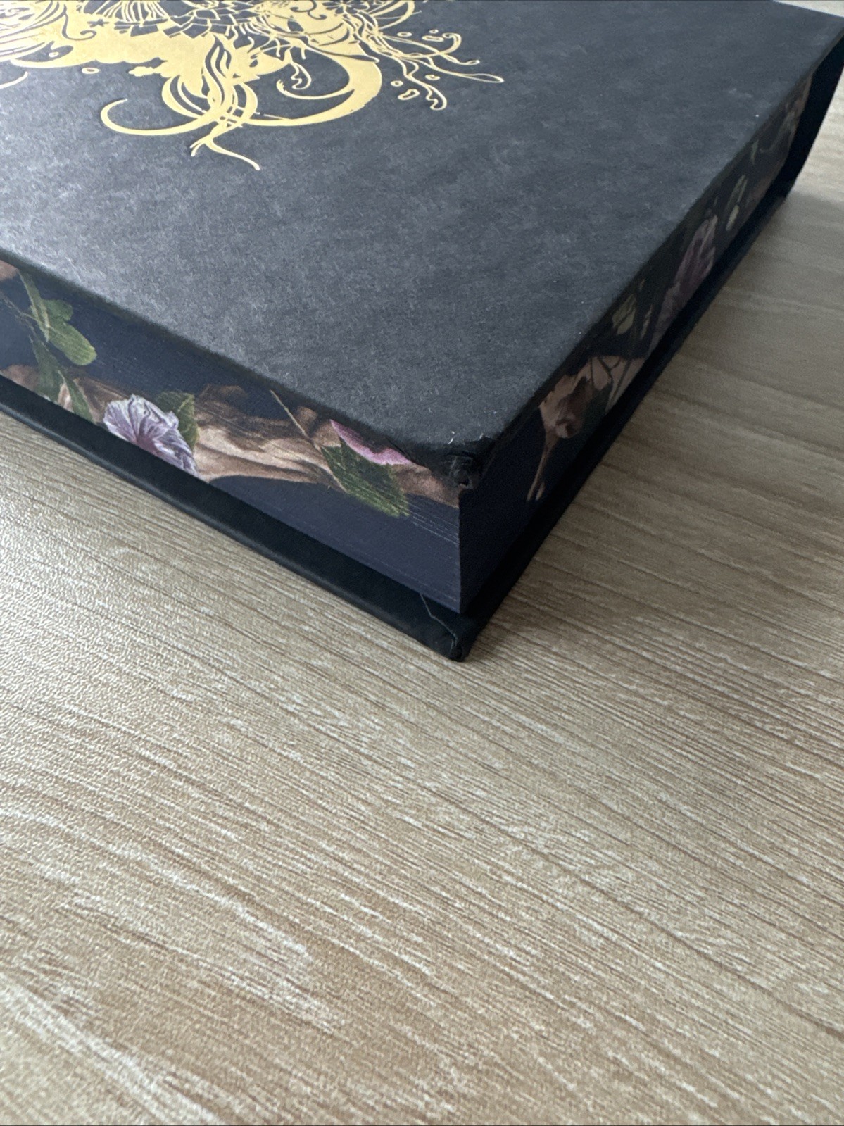 Rites of the Starling – Shield of Sparrows Series – Sprayed Edges – Devney Perry