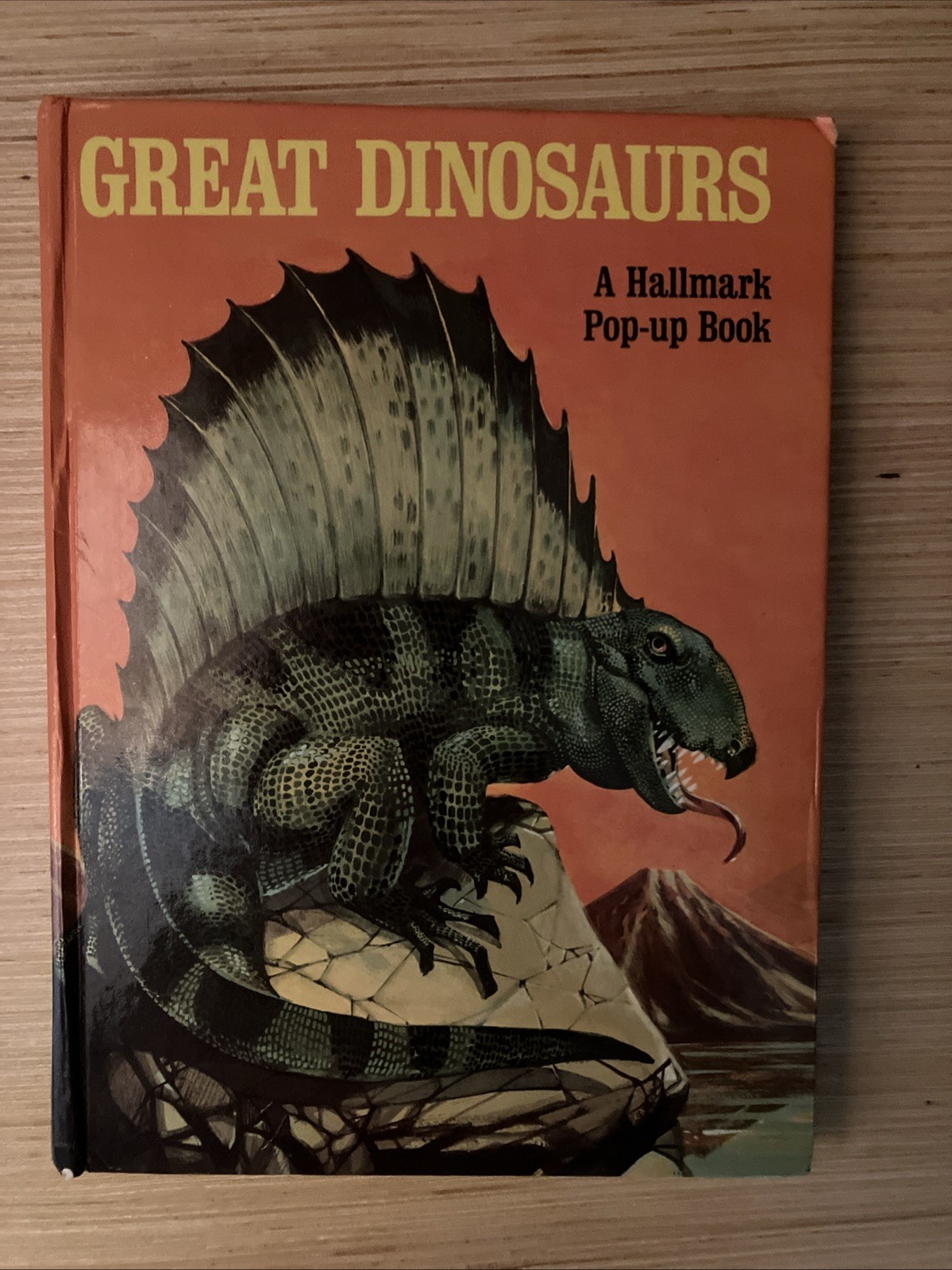 Great Dinosaurs – A Hallmark Pop-up Book