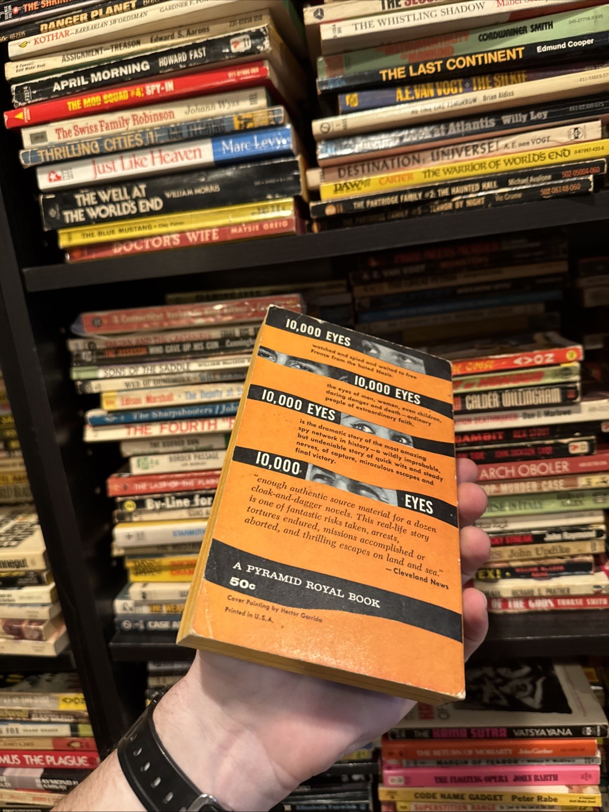 Pyramid Royal R433 10,000 Eyes by Richard Collier Vintage WWII D-Day Paperback