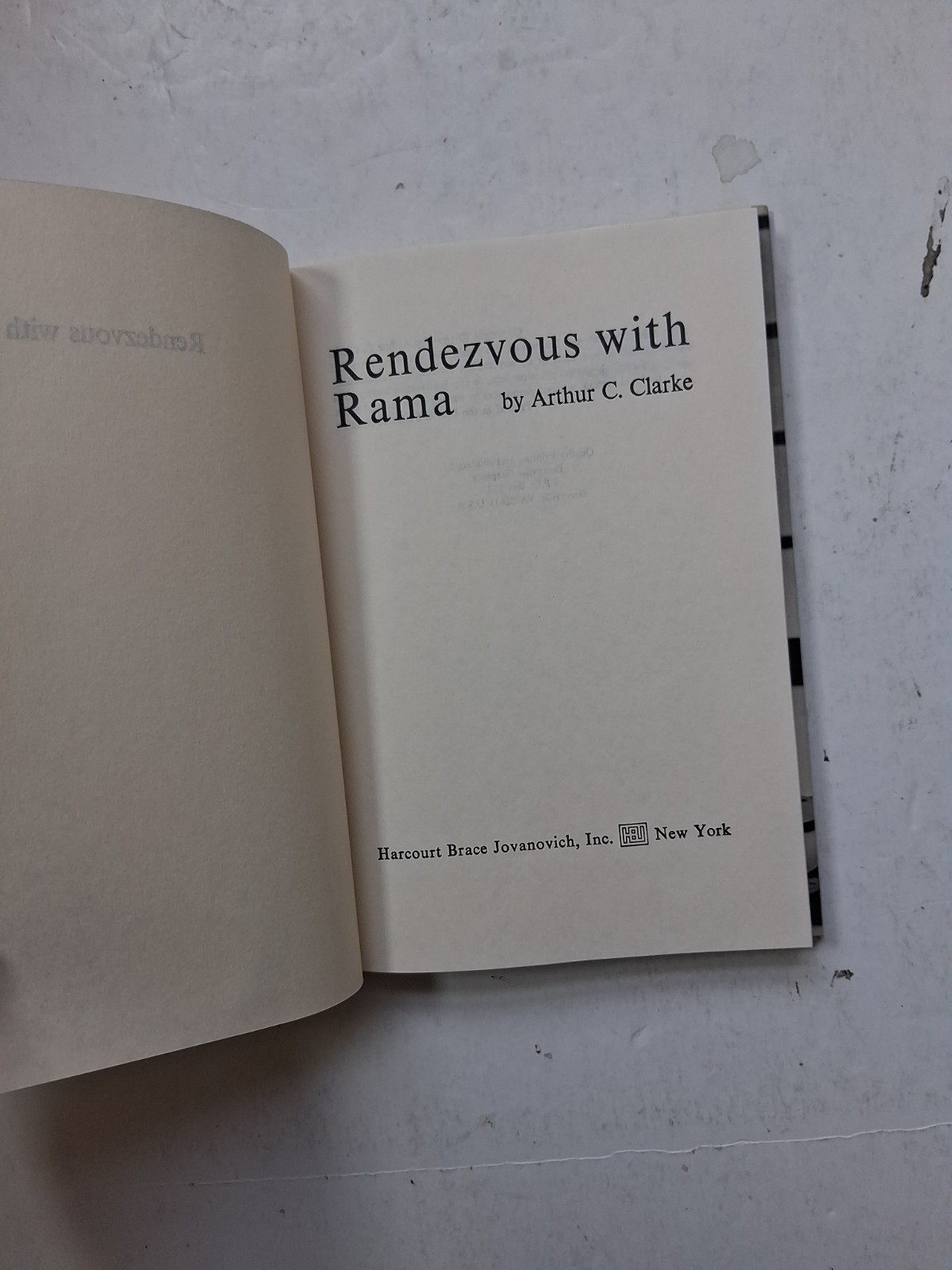 Hardback Book Arthur C. Clarke Rendezvous with Rama VG