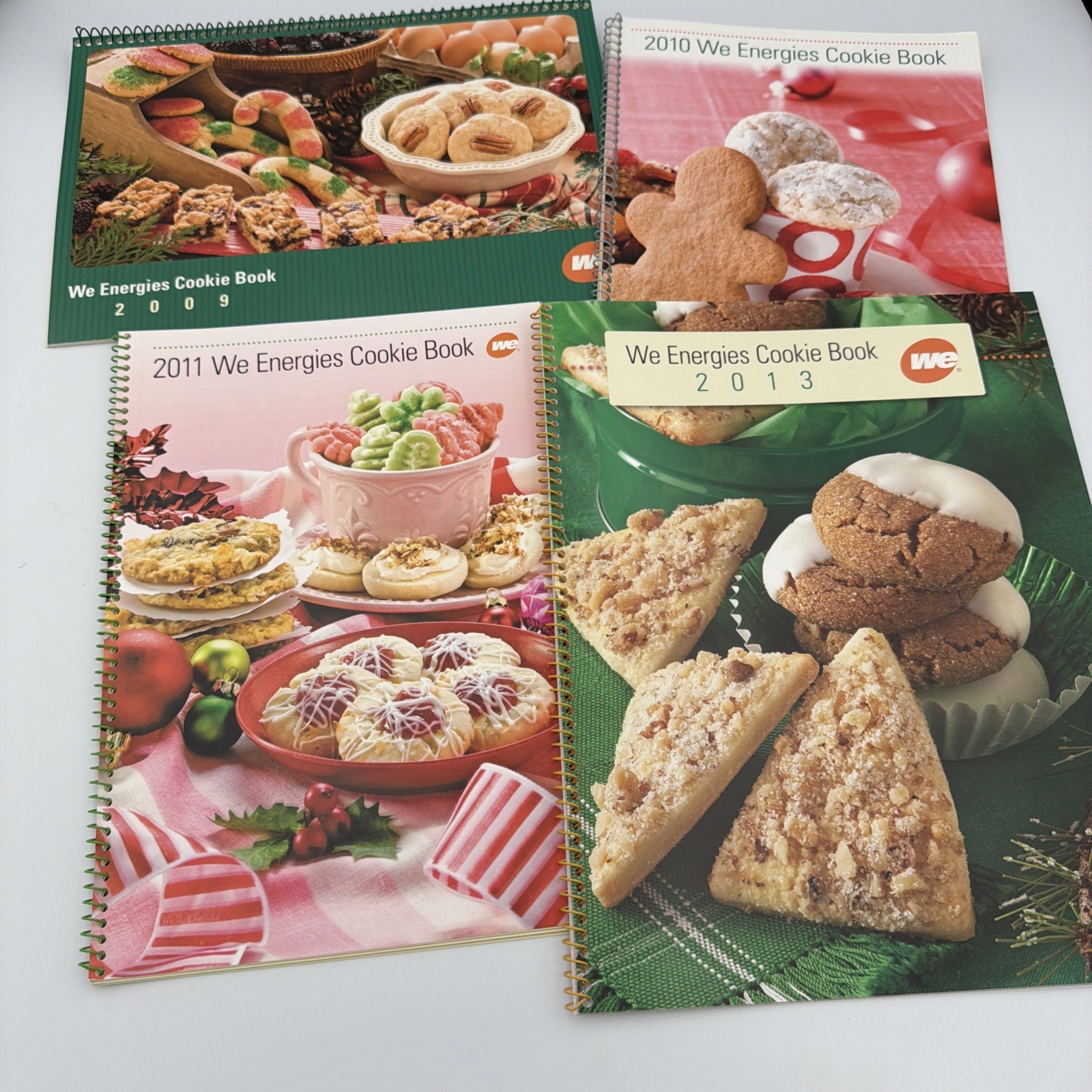 Lot of4 Wisconsin Electric WE Energies Christmas Cookie Cookbooks 2009-2013