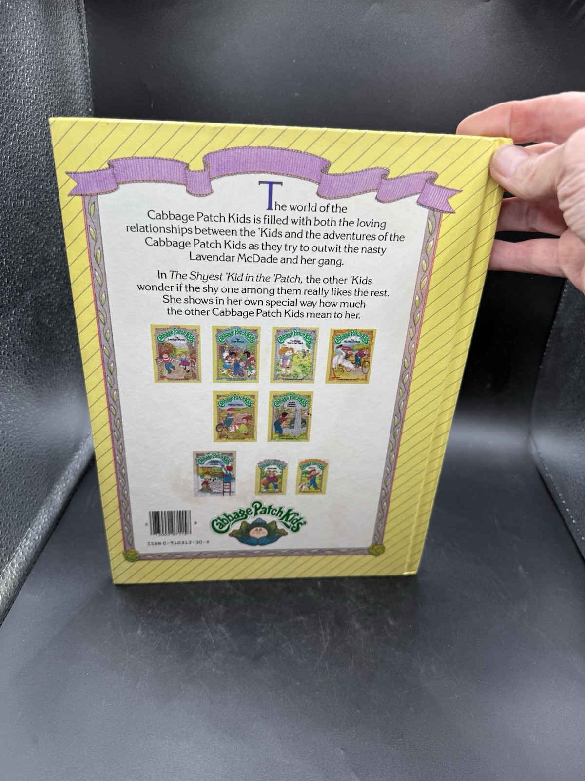 Cabbage Patch kids – The shyest kid in the patch Hard Cover RARE VINTAGE