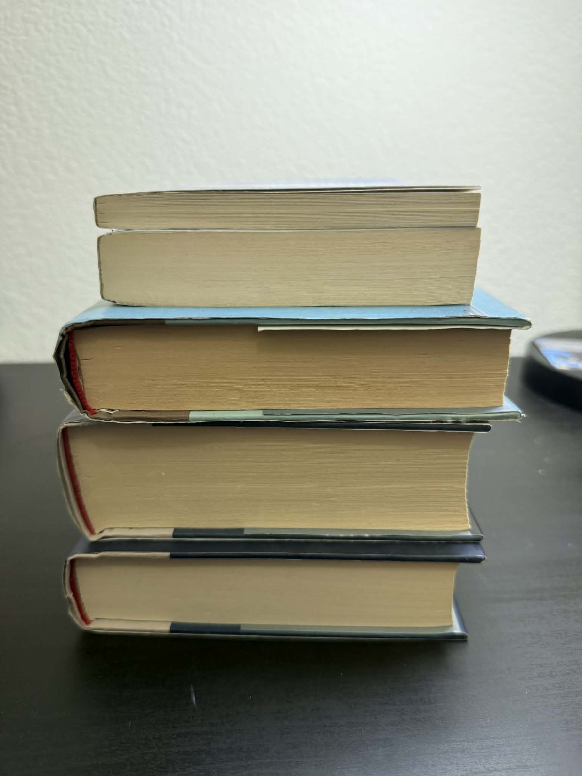 Victoria Aveyard Red Queen Series Lot 5 Books Hardcover Paperbacks YA Fantasy