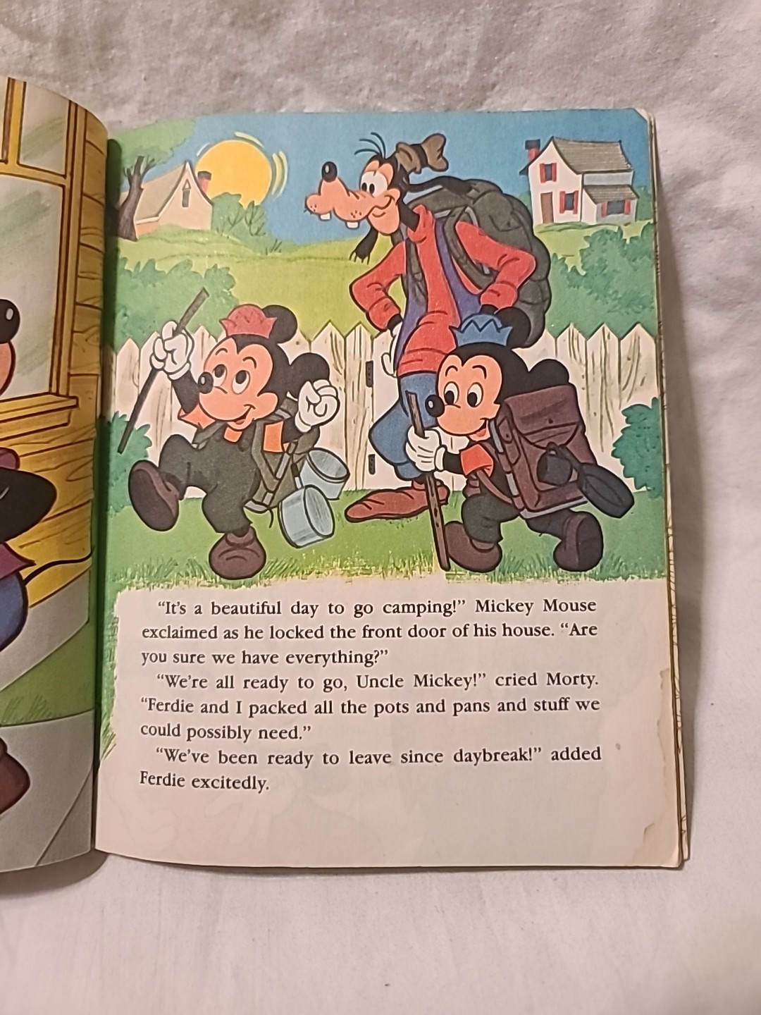 (D) Vintage 1978 A Little Golden Book Mickey Mouse And Goofy The Big Bear Scare