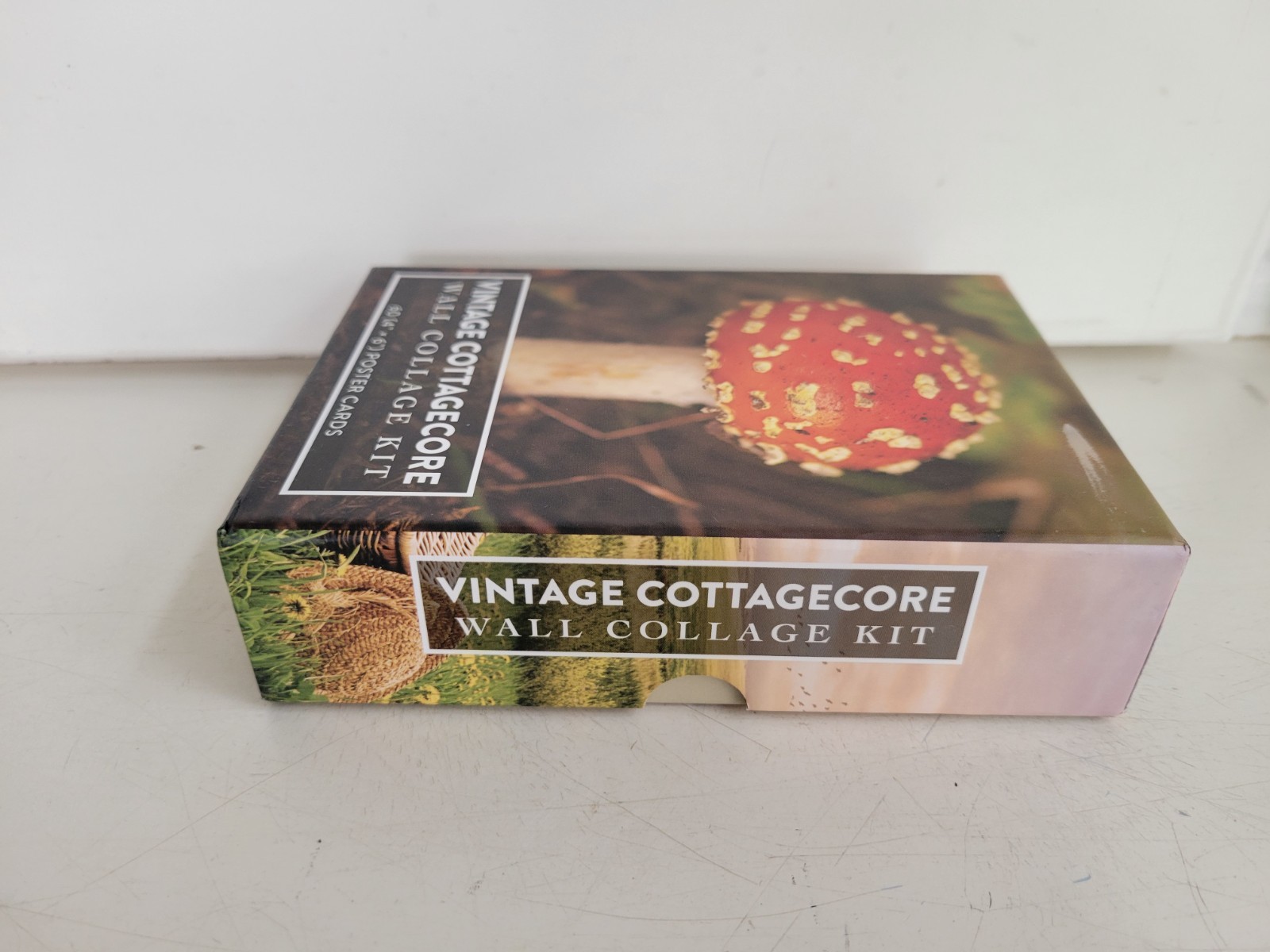 Vintage Cottagecore Wall Collage Kit: 60 (4″ x 6″) Poster Cards by Adams Media