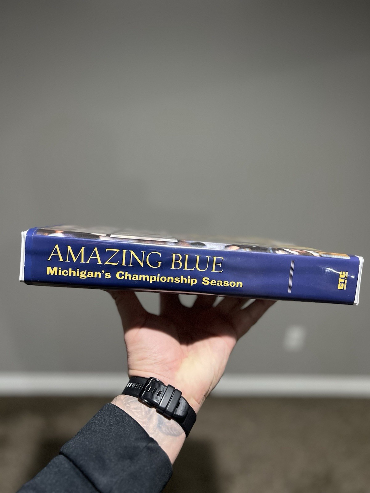 Amazing Blue: Michigan’s 1997 Championship Season VHS Tape & Book Set