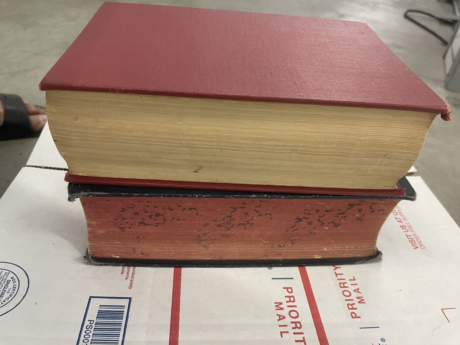 The Bible Self Explained by Moody Press With Matthew Henry Commentary, Topical.