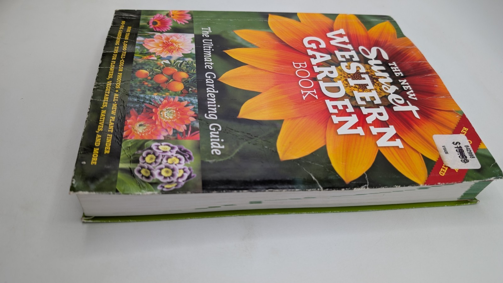 New Western Garden Book : The Ultimate Gardening Guide by Sunset Magazine…