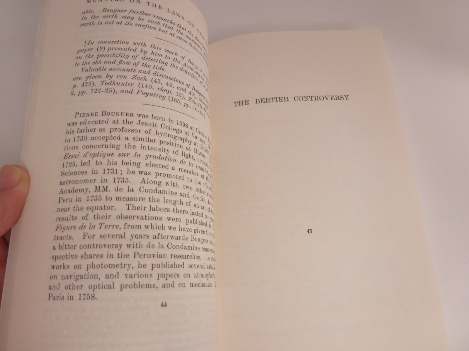 The Laws of Gravitation Memoirs by Newton Bouger & Cavendish – 2002 159 Pages