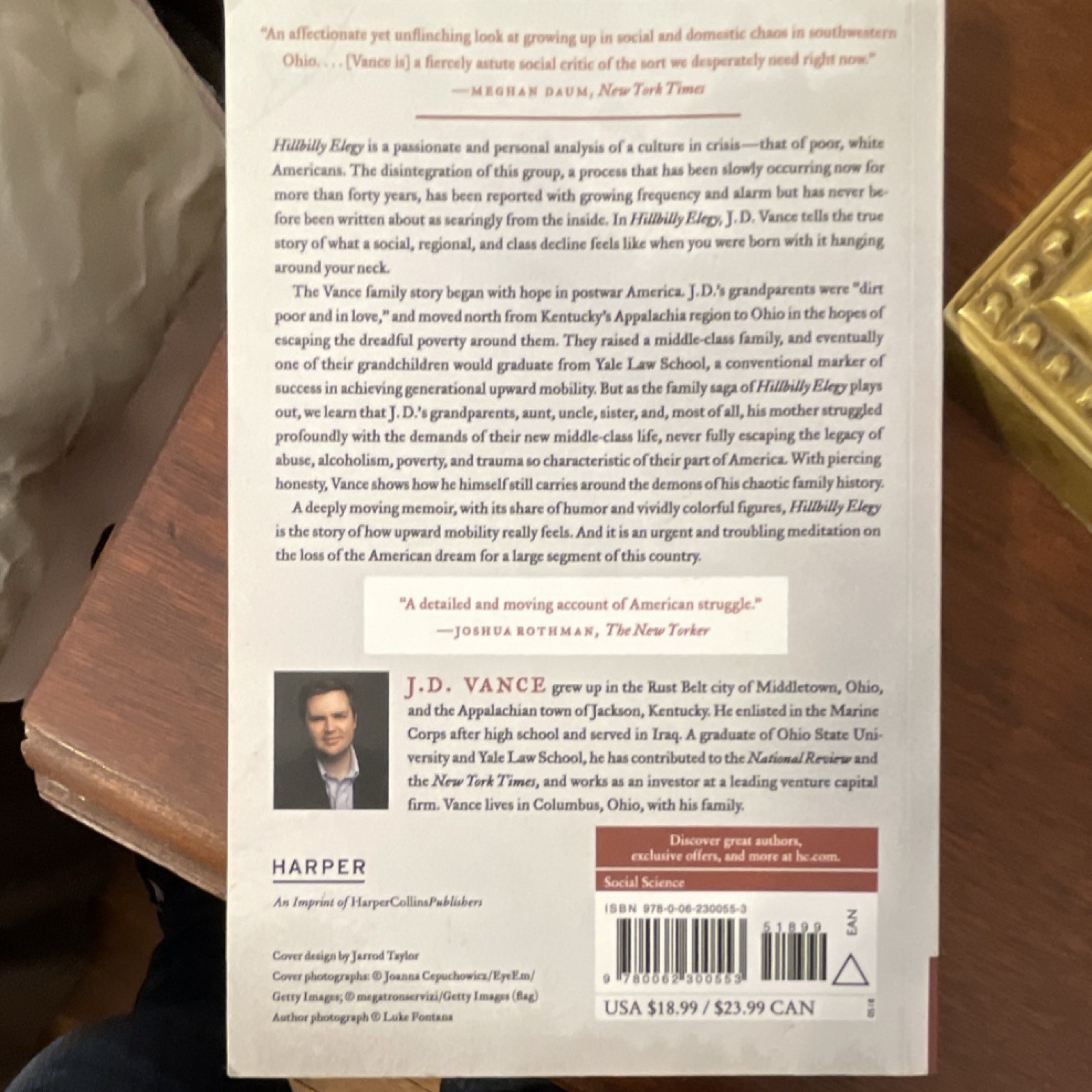 Hillbilly Elegy J.D. Vance Paperback Memoir First Harper Edison 2018