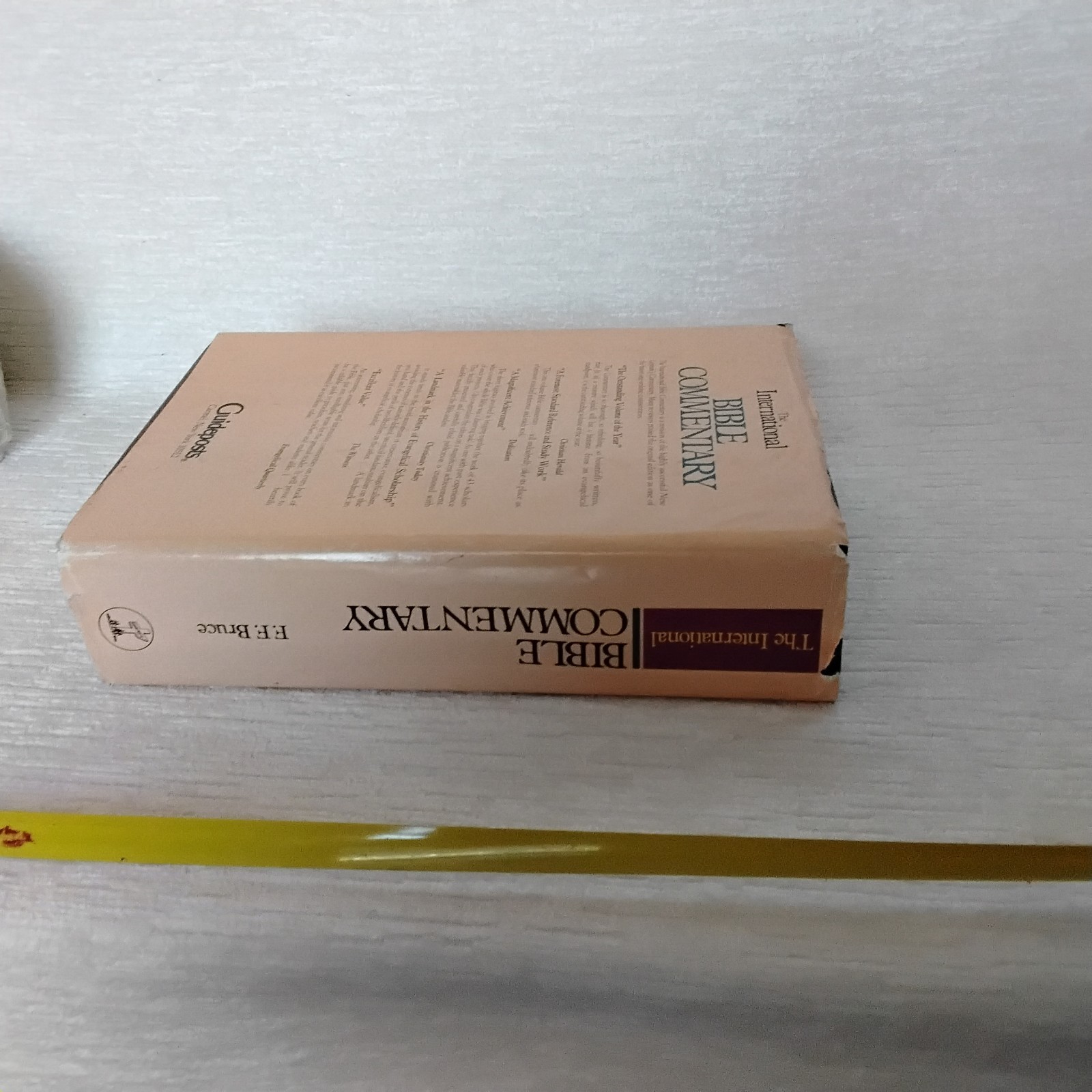 International Bible Commentary by F.F. Bruce 1986 Zondervan Guideposts Used