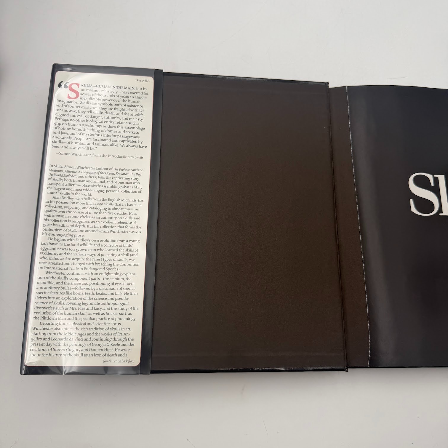 Skulls : An Exploration of Alan Dudley’s Curious Collection by Simon Winchester