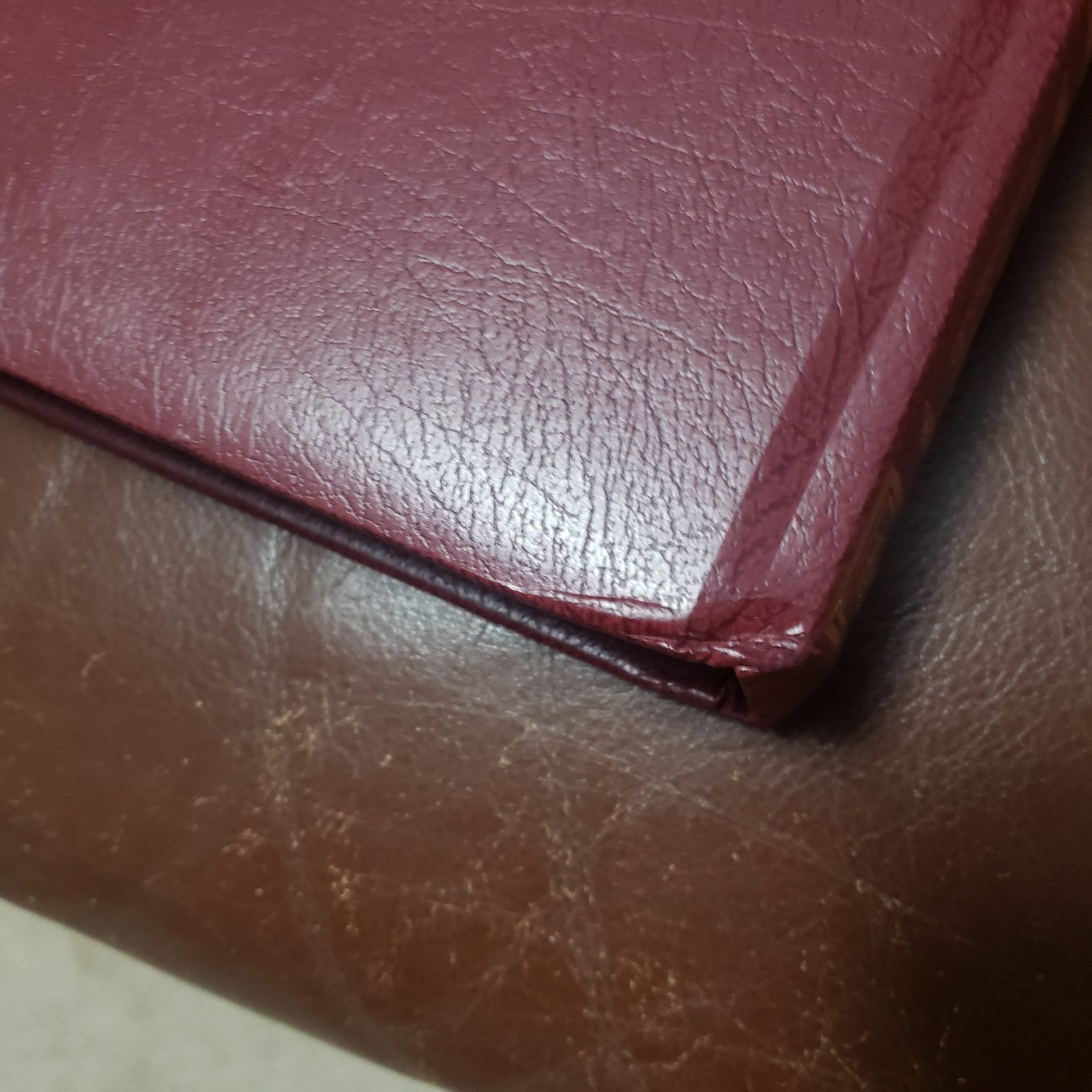 Holy Bible The Heirloom Family Bible King James Version Red Letter 1988 Like New
