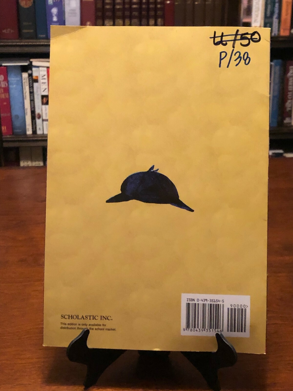 SIR ARTHUR by Sunita Apte (Sherlock Holmes Reader) LIKE NEW