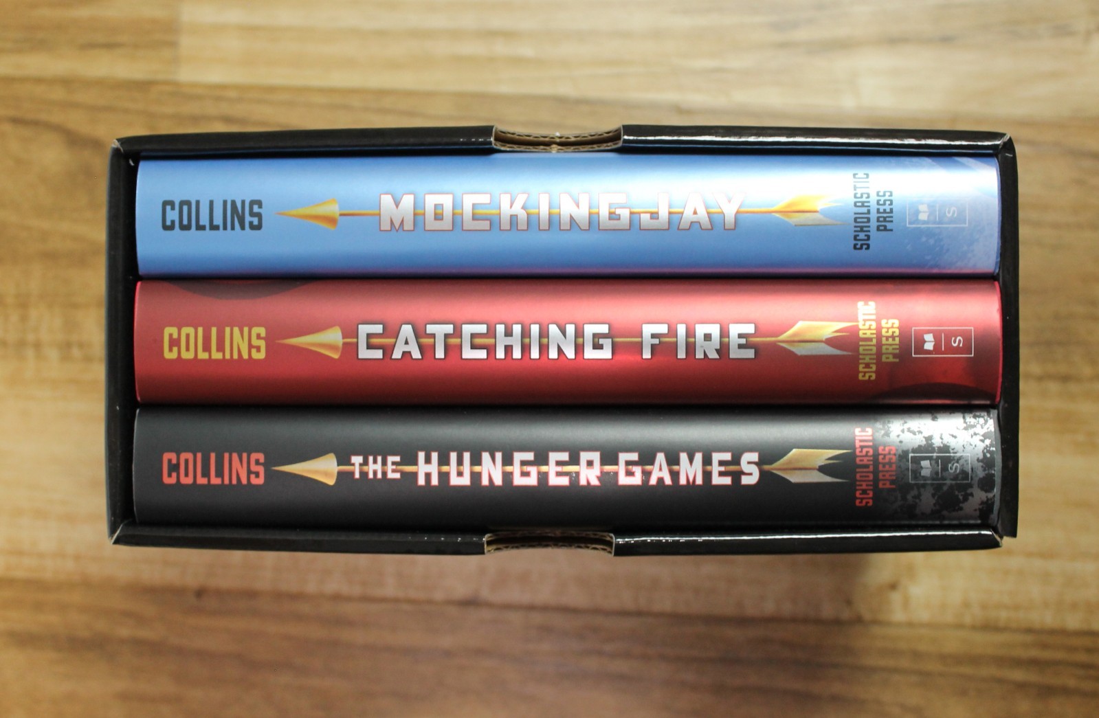 Hunger Games Catching Fire Mockingjay Trilogy Hardcover Box Set Suzanne Collins