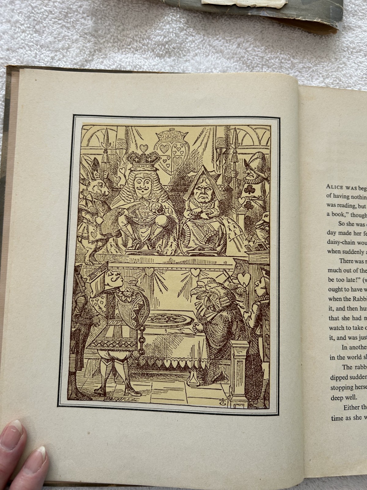 ALICE’S ADVENTURES IN WONDERLAND hcdj 1948 Lewis Carroll John Tenniel $1.25 dj