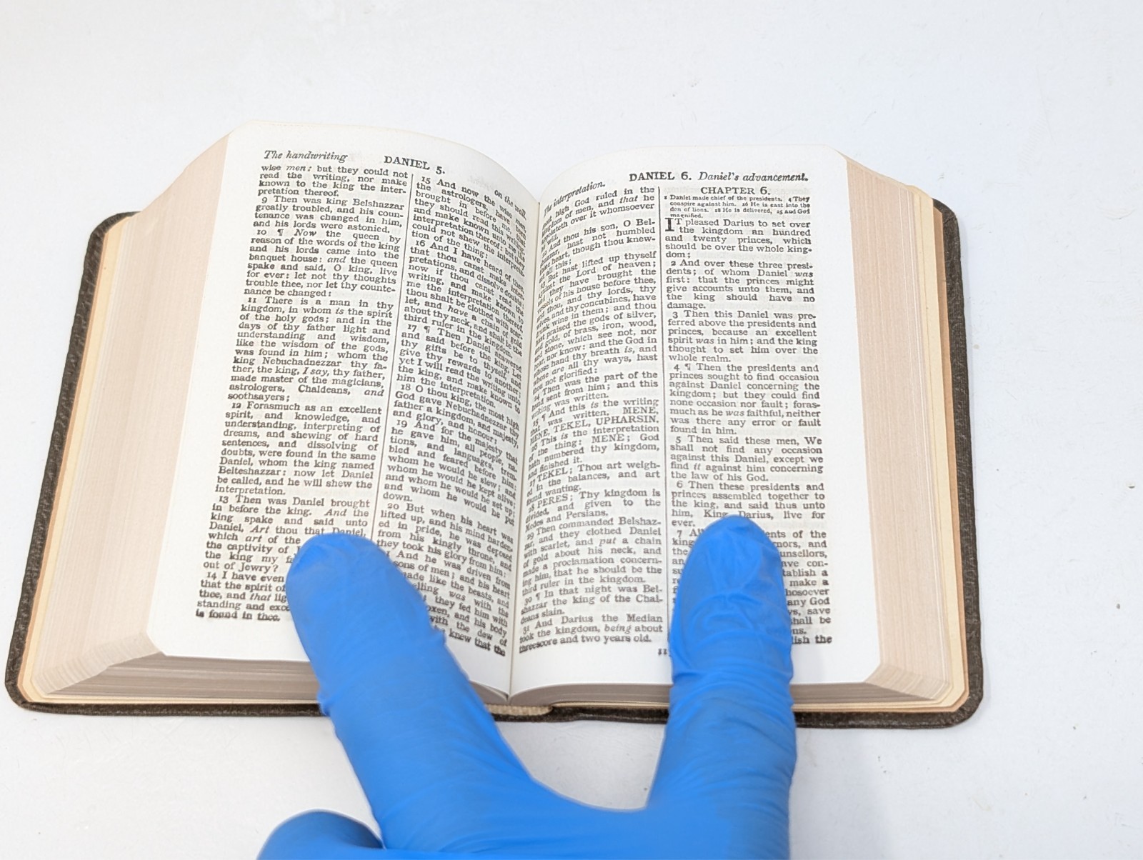 Vintage 1940s Miniature Holy Bible KJV Oxford Ruby 32mo Pocket Bible 40s