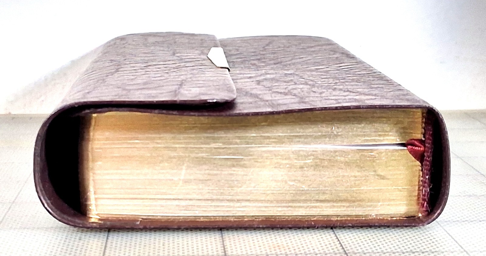NKJV Holy Bible Compact Edition Bonded Leather Burgundy by Thomas Nelson Read!