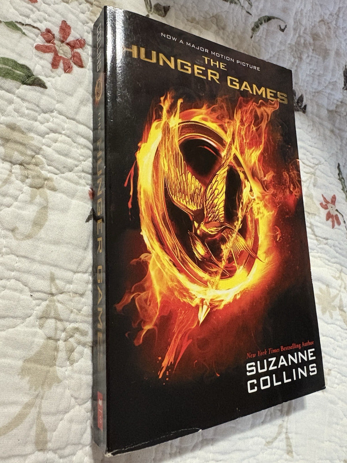 The Hunger Games by Suzanne Collins NY Times Bestselling Author Paperback Book 1