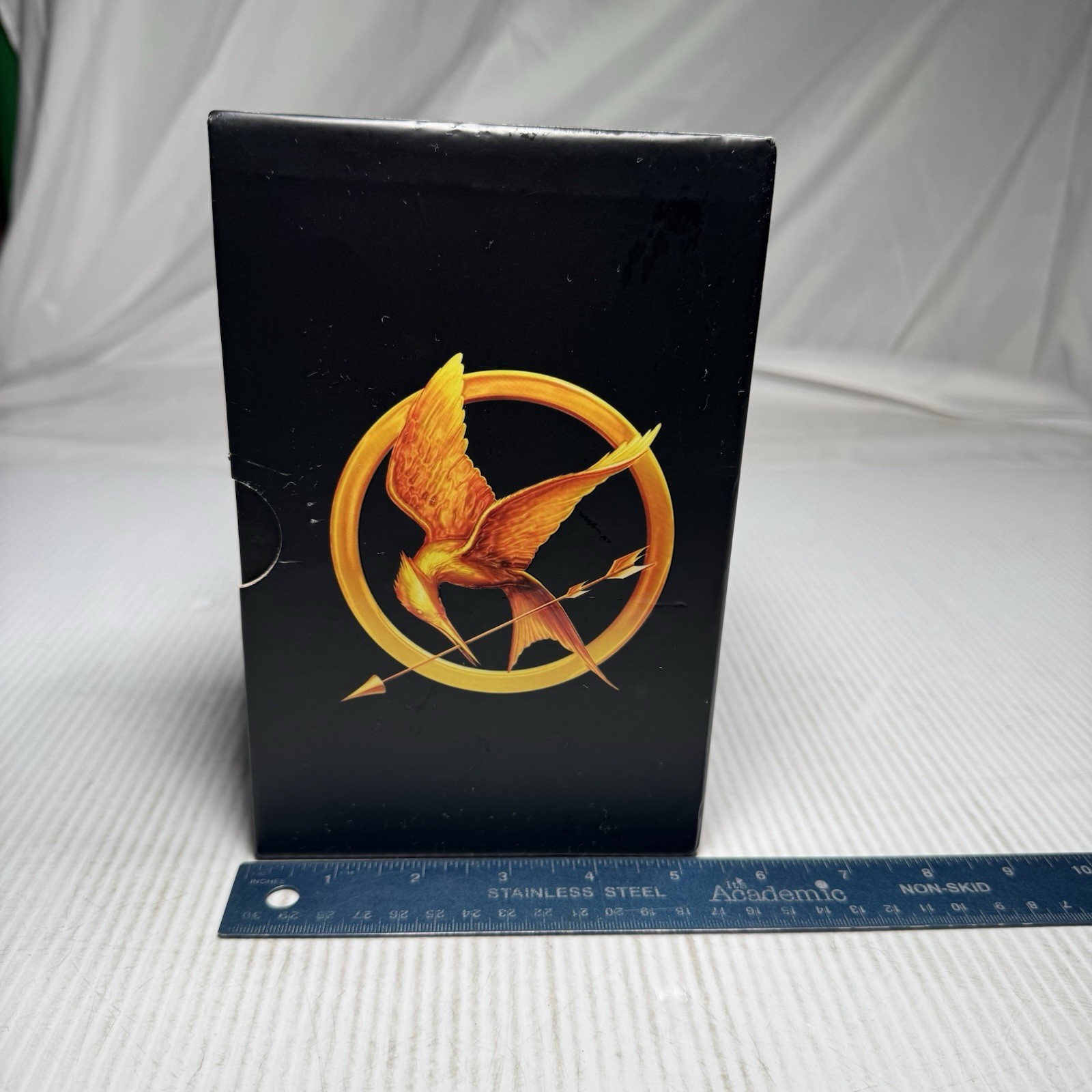 The Hunger Games Trilogy By Suzanne Collins – 3 Book Boxset -Good Condition