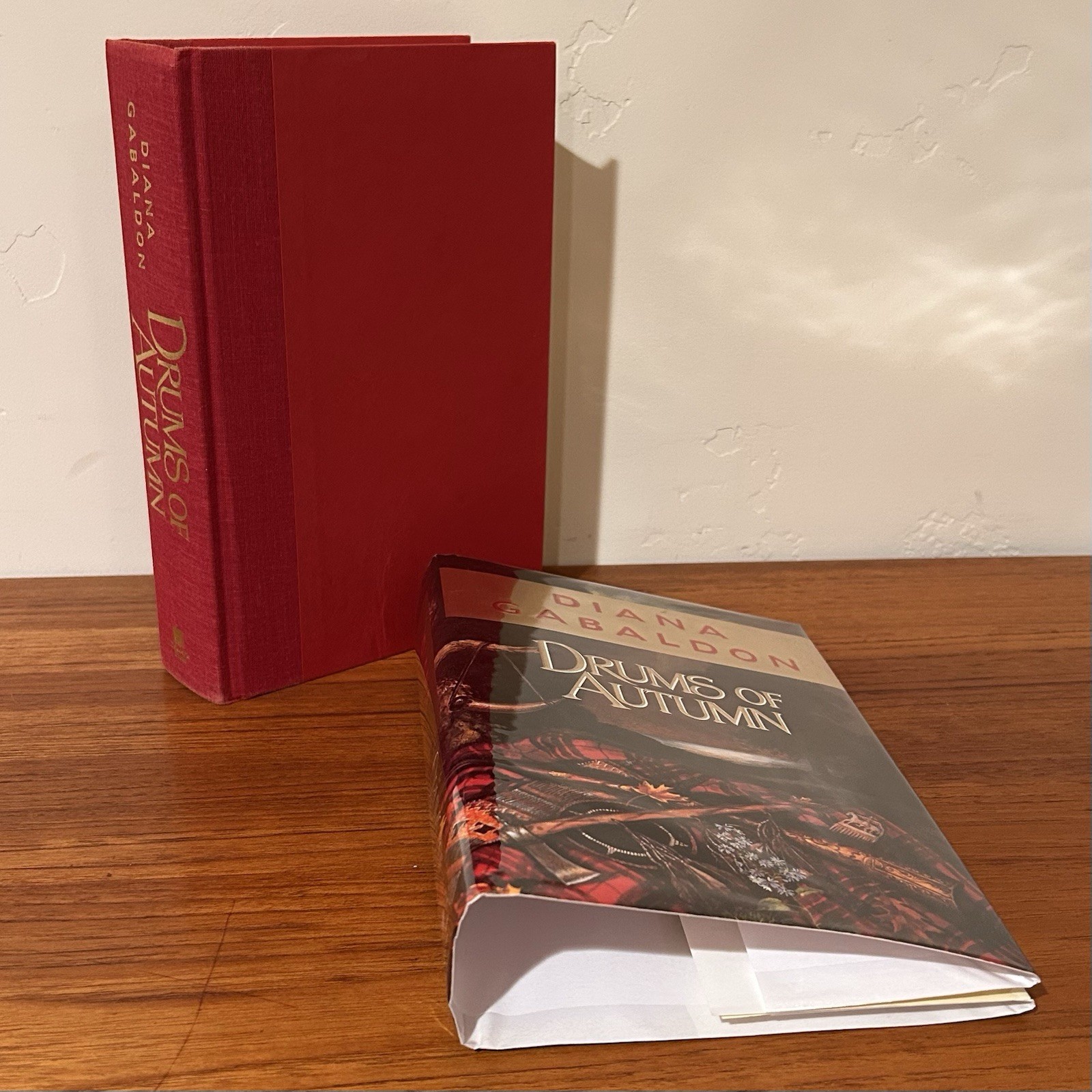 DRUMS OF AUTUMN Diana Gabaldon SIGNED Fantasy Outlander #4 HCDJ EXC