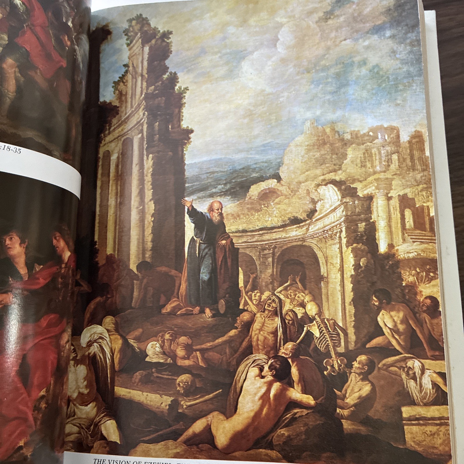 Vintage Holy Bible : Family Reference Edition