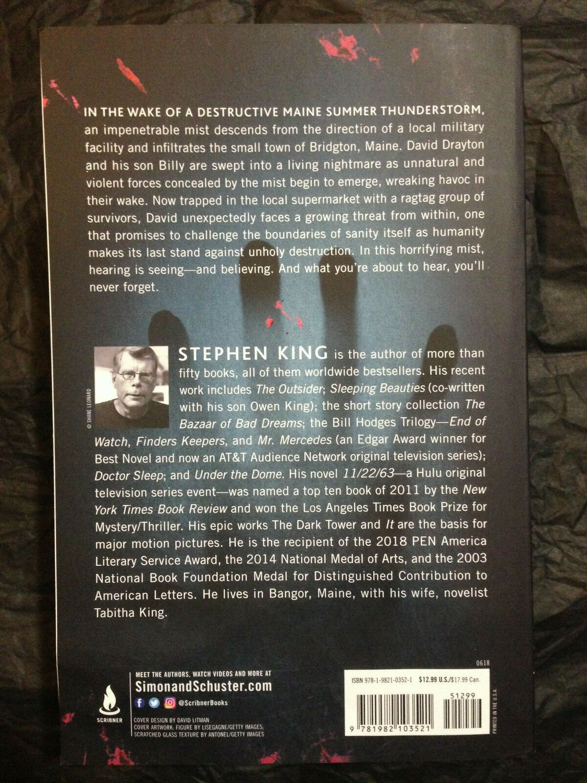 The Mist by Stephen King 1st Scribner trade paperback edition June 2018 Like New