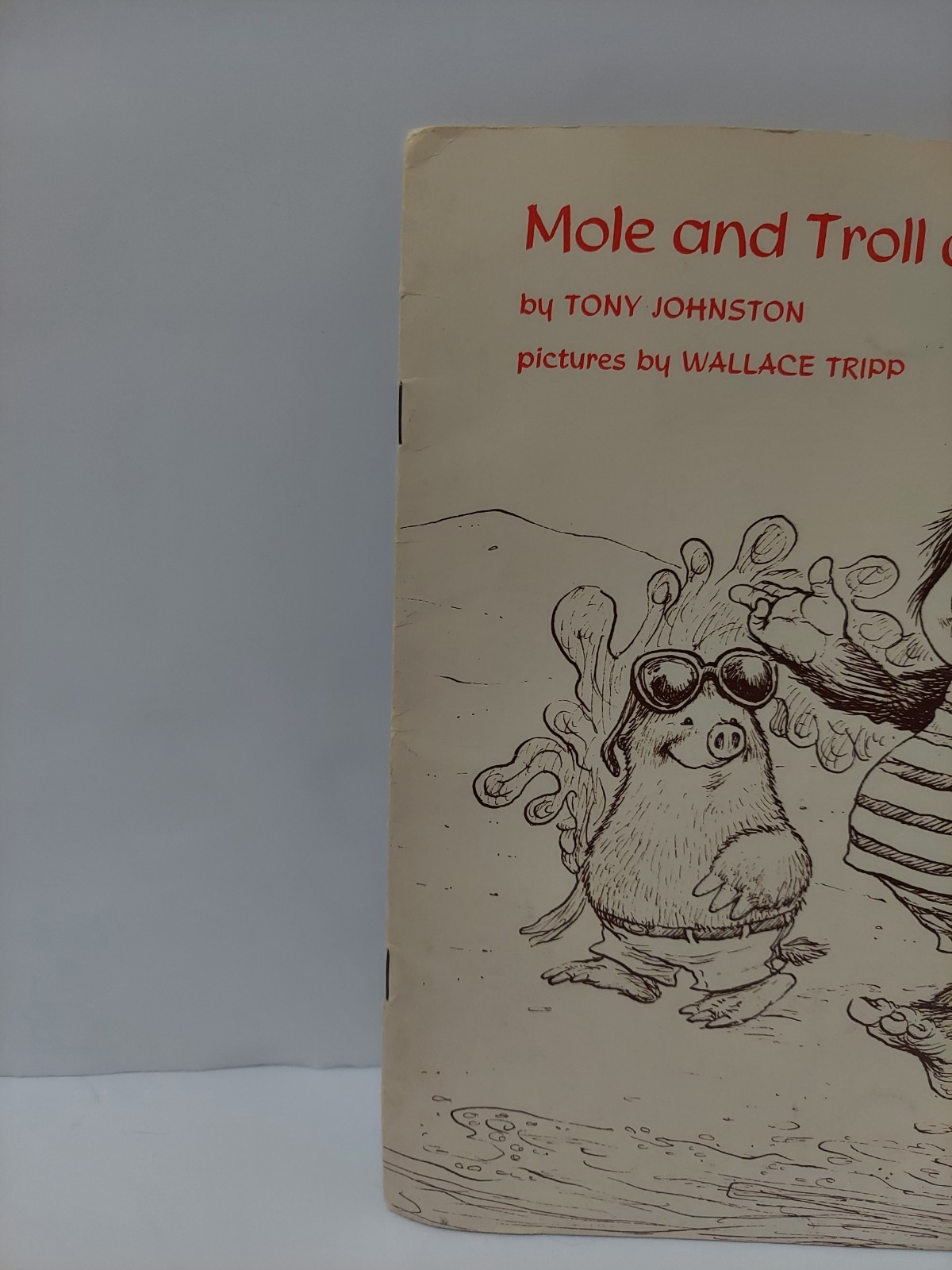 Mole and Troll at the Beach Tony Johnston Wallace Tripp Vintage Paperback 1977