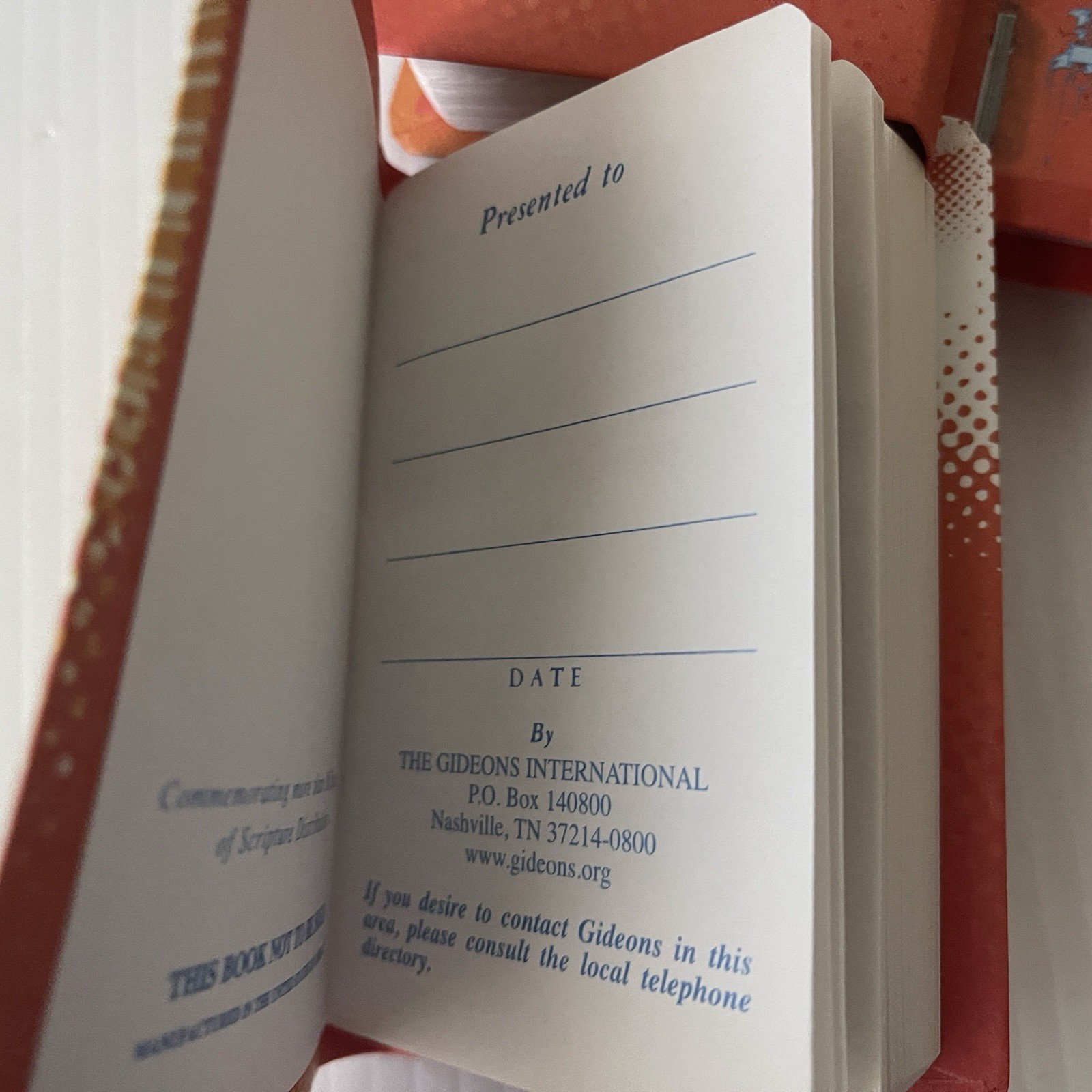 New Testament Bibles Lot Of 4 Gideon Pocket Mini Small Psalms Proverbs